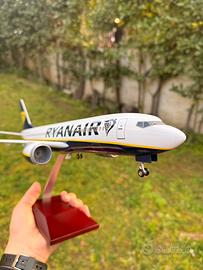 Modellino ryaniar 47cm