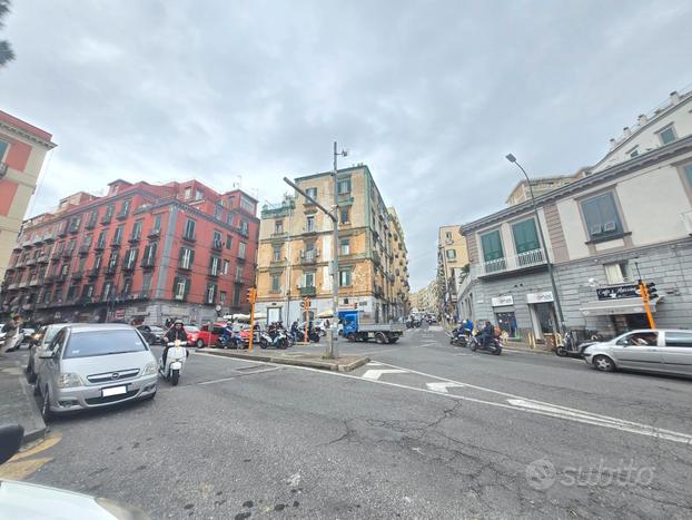 Luminoso Appartamento di 75MQ Napoli(Na)