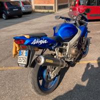 Kawasaki Ninja ZX-9 - 1999