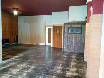 Quartu Centro Ampio Deposito