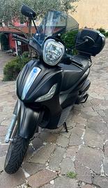 Scooter Beverly 350 sport