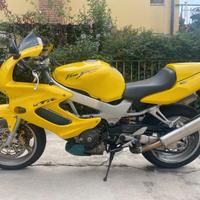 Honda VTR 1000 firestorm