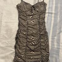 Abito aderente effetto zebra arricciato - Taglia S