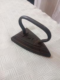 Antico Ferro da Stiro n. 5 in Ghisa - Vintage Fine
