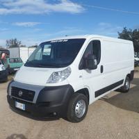 Fiat Ducato furgone lungo tetto basso