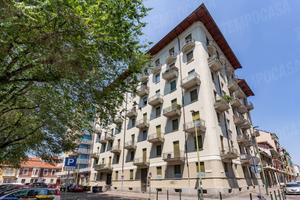 PIAZZA CHIRONI PIANO ALTO CON BOX!