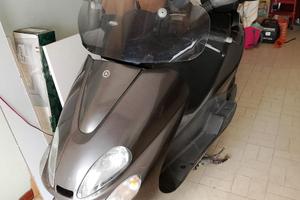 Yamaha majesty 180