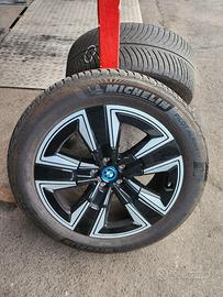 BMW iX3 ruote invernali 19 pollici G08