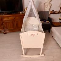 Culla lettino a dondolo in legno