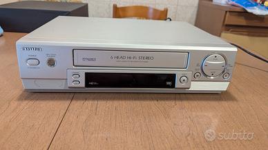 Videoregistratore VHS Aiwa 