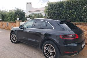 porsche macan s total black diesel 