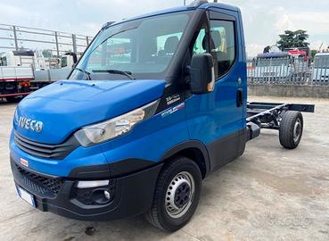 Camion/A TELAIO/PAT B IVECO DAILY 35S16