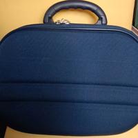 BEAUTY CASE