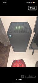 Xbox serie X  con giochi e controller