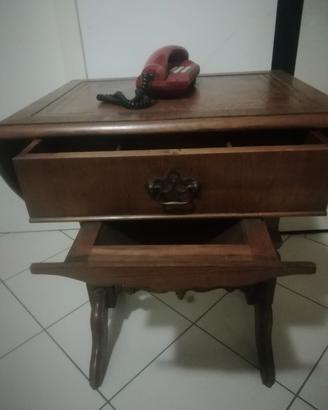 tavolino vintage in legno massello 