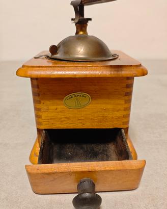 Macinacaffè manuale vintage Tre Spade in legno