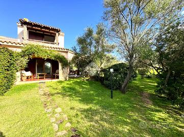 Villa a schiera d'angolo a budoni