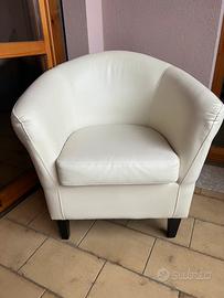 2 poltrone in pelle bianca