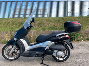 YAMAHA X-CITY 250 DEL 2008 - 650€ - FIRENZE