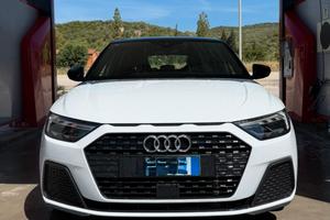 AUDI A1 SPB 30 TFSI Identity Black (81kw)