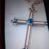 collana con ciondolo croce oro rosa rubini natural