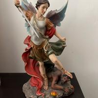 Statua san michele arcangelo