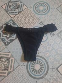 Costume per il mare nero da donna