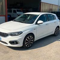 Autovettura Fiat Tipo