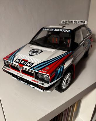 LANCIA DELTA HF INTEGRALE MARTINI 1/8 HACHETTE