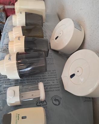 Dispenser carta igienica asciugamani sapone