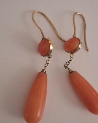ORECCHINI ORO 18KT E CORALLO