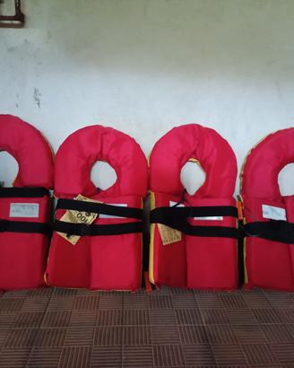 giubbotti di salvataggio galleggianti