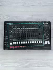 Roland TR8