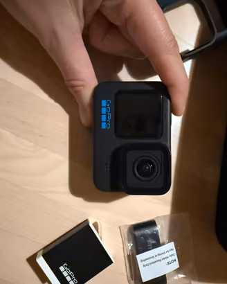 GoPro HERO10 Black KIT + Accessori Neeweer