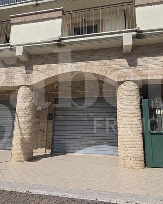 Negozio Fonte Nuova [Cod. rif 3303759ACG]