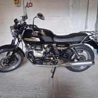 Moto Guzzi V7 Classic 750