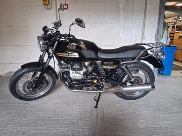 Moto Guzzi V7 Classic 750