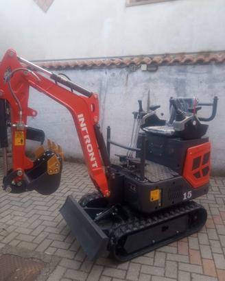 Escavatore 15q motore Kubota