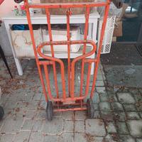 carrello a tre ruote