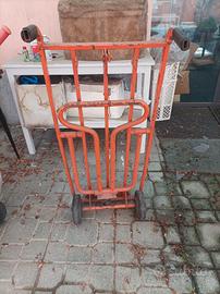 carrello a tre ruote