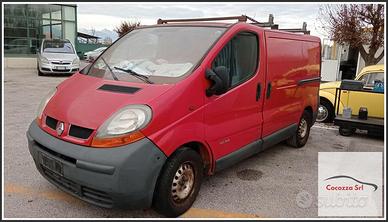 RENAULT TRAFIC per ricambi