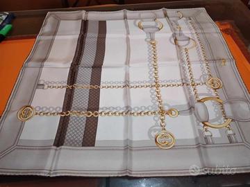 foulard in pura seta made in italy Gucci