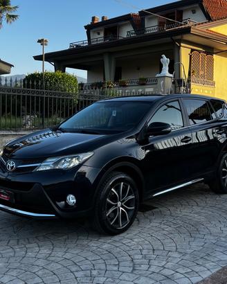 Toyota RAV 4 RAV4 2.0 D-4D 4WD Lounge, UNICO PROPR