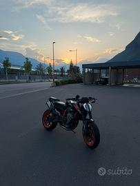 Ktm 890 duke r 2023