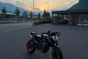 Ktm 890 duke r 2023