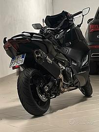 Yamaha T Max 560 - 2024