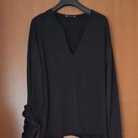 Blusa Zara nera con ruches sulle maniche