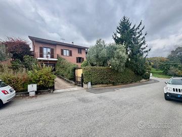 Villetta a schiera di 390 m² con più di 5 locali e