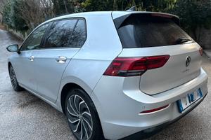 Golf serie 8 2.0 tdi 150 DSG