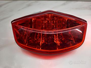 Fanale posteriore originale ducati 696 796 1100